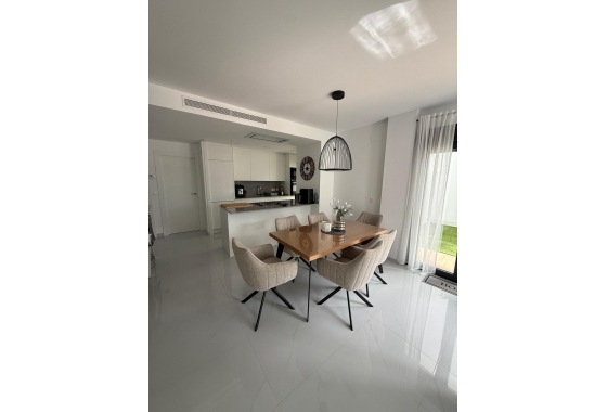 Resale - Villa - Orihuela Costa - Vistabella Golf