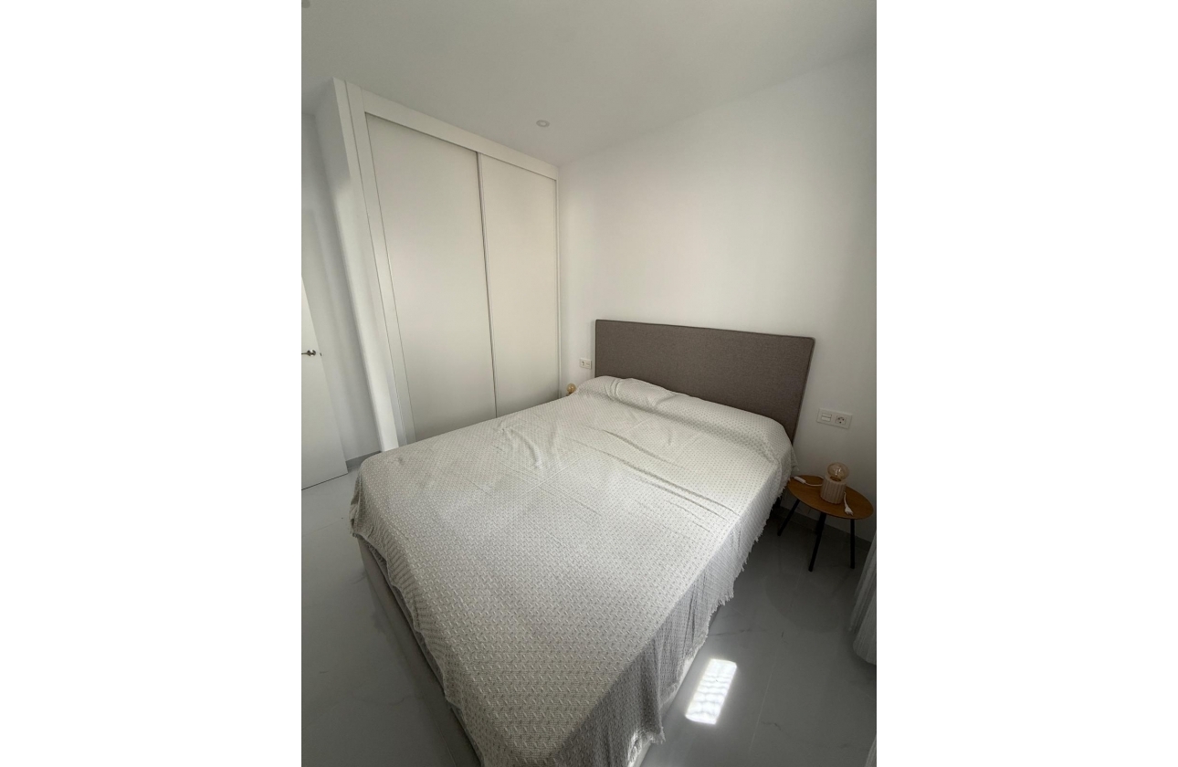 Resale - Villa - Orihuela Costa - Vistabella Golf