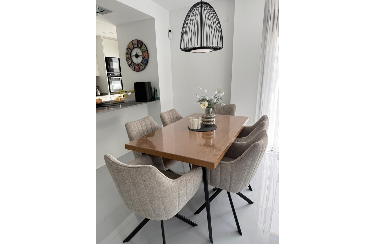 Resale - Villa - Orihuela Costa - Vistabella Golf