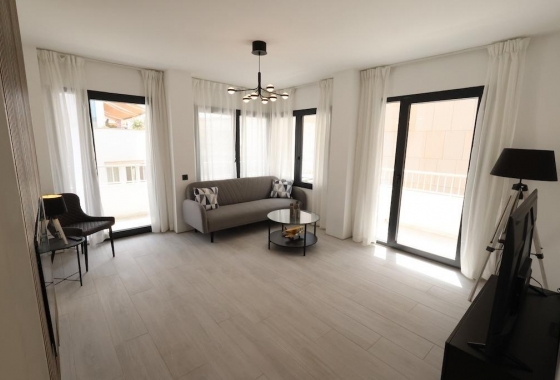Reventa - Ático - Torrevieja