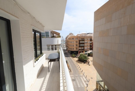 Reventa - Ático - Torrevieja