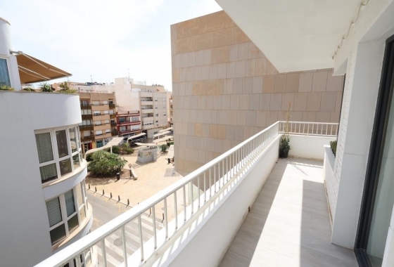Reventa - Ático - Torrevieja