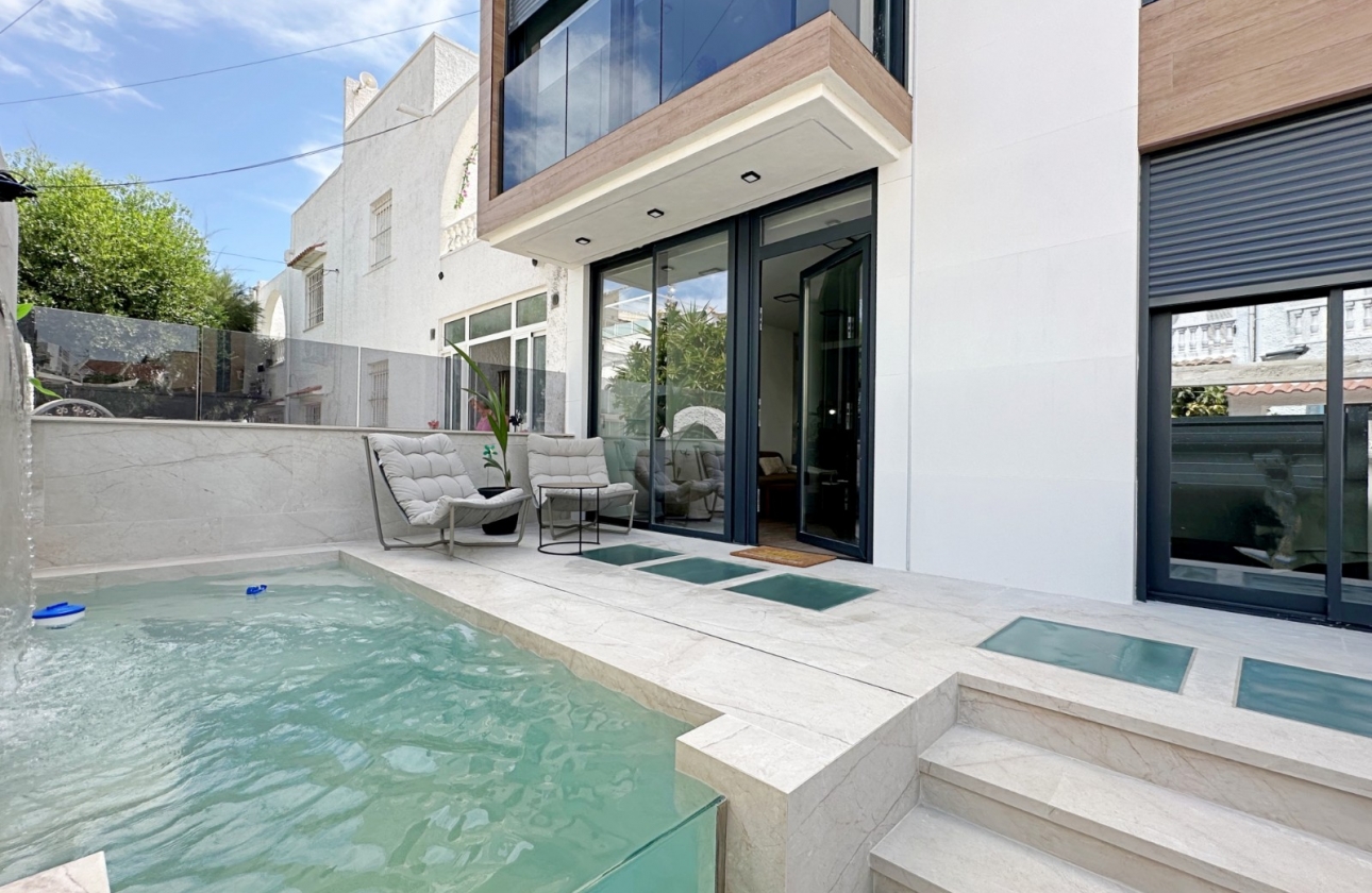 Resale - Townhouse - Torrevieja - Torrevieja - Aguas Nuevas