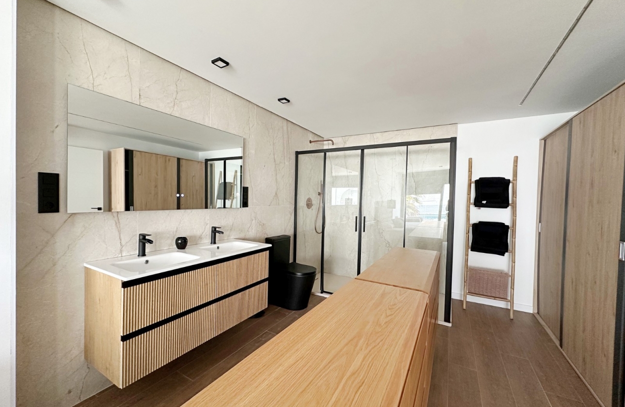 Resale - Townhouse - Torrevieja - Torrevieja - Aguas Nuevas