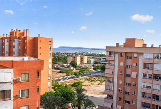 Resale - Penthouse - Alacant - Carrer Nadadora Carmen Soto, 2