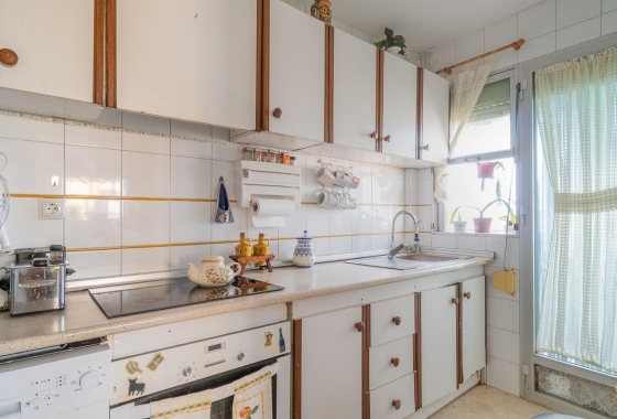 Resale - Apartment - Torrevieja - Centro