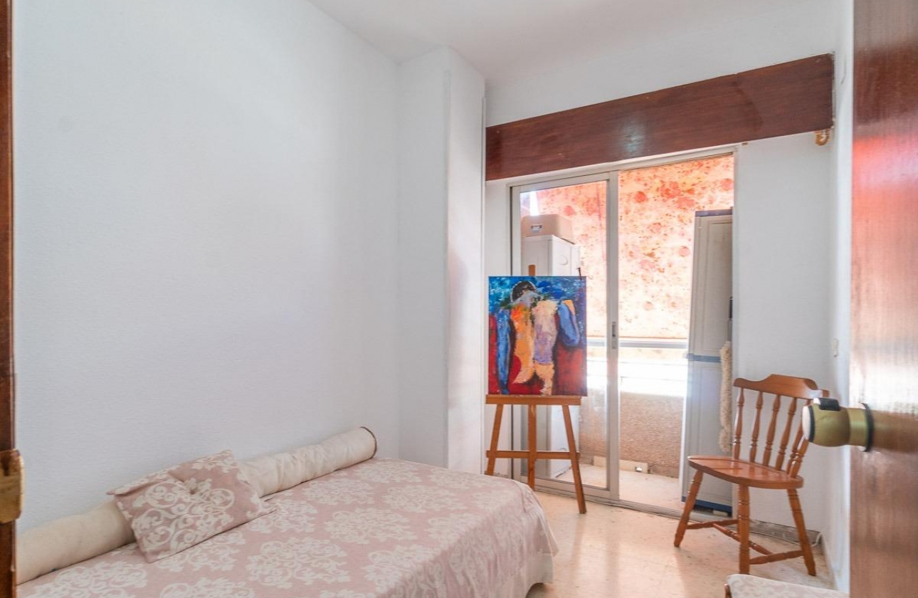 Resale - Apartment - Torrevieja - Centro