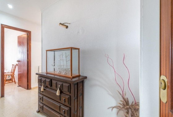 Resale - Apartment - Torrevieja - Centro