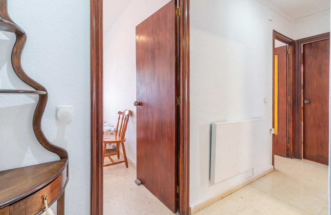 Resale - Apartment - Torrevieja - Centro