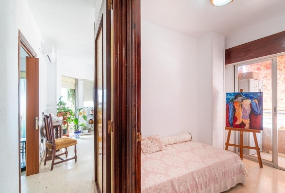Resale - Apartment - Torrevieja - Centro