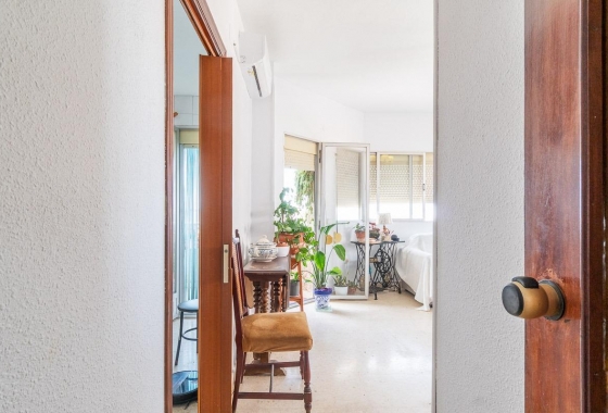 Resale - Apartment - Torrevieja - Centro