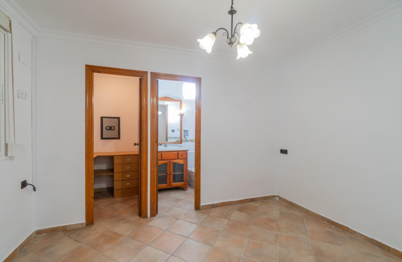 Resale - Semi-detached - Torrevieja - Orihuela costa