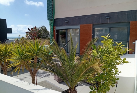 Resale - Apartment - Orihuela Costa - Villacosta