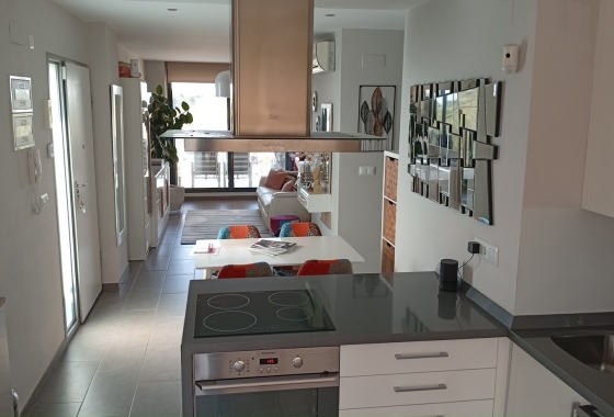 Resale - Apartment - Orihuela Costa - Villacosta