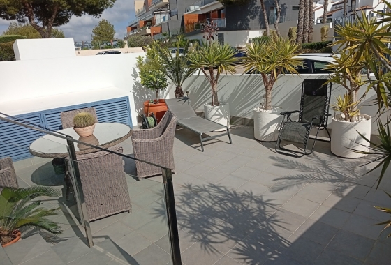 Resale - Apartment - Orihuela Costa - Villacosta