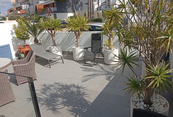 Resale - Apartment - Orihuela Costa - Villacosta