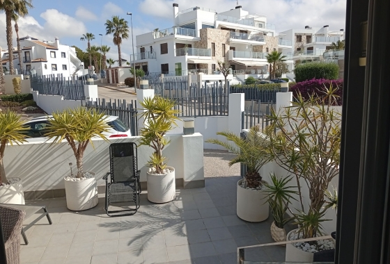 Resale - Apartment - Orihuela Costa - Villacosta