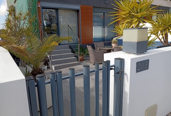 Resale - Apartment - Orihuela Costa - Villacosta