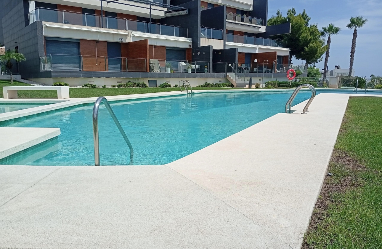 Resale - Apartment - Orihuela Costa - Villacosta