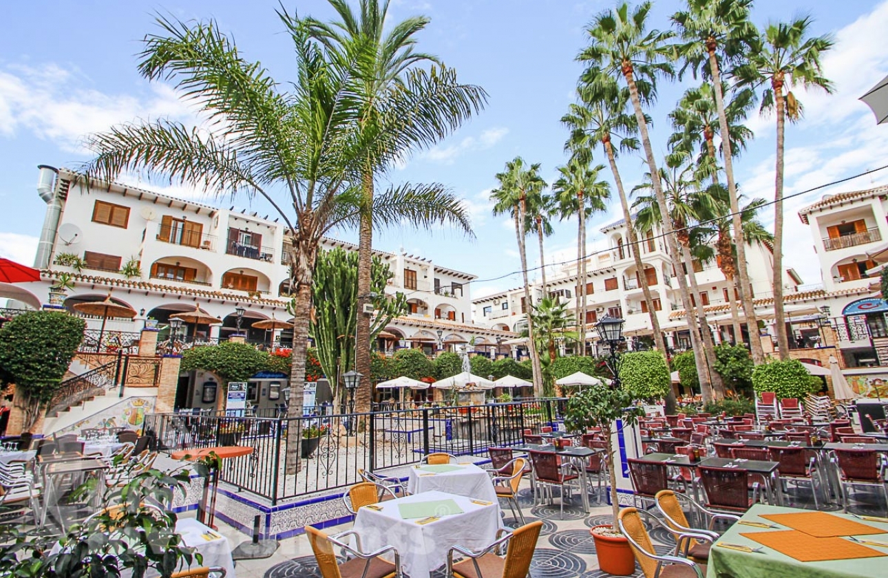 Resale - Apartment - Orihuela Costa - Villacosta
