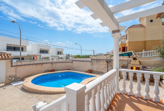 Resale - Villa - Orihuela Costa - El Galan