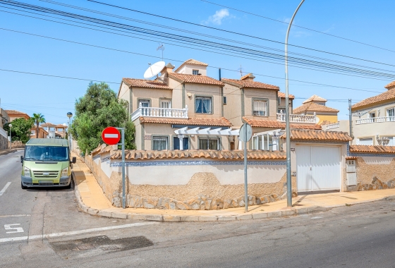 Resale - Villa - Orihuela Costa - El Galan