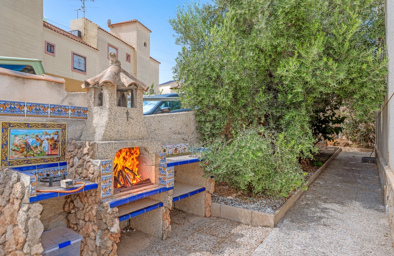 Resale - Villa - Orihuela Costa - El Galan