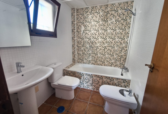 Resale - Semi-detached - Algorfa - La Finca Golf Resort