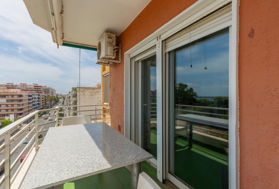 Resale - Apartment - Torrevieja - Acequion