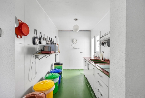 Resale - Apartment - Torrevieja - Acequion