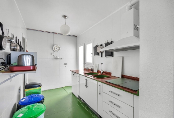 Resale - Apartment - Torrevieja - Acequion