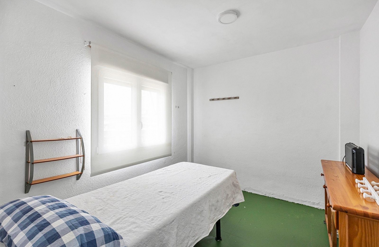Resale - Apartment - Torrevieja - Acequion