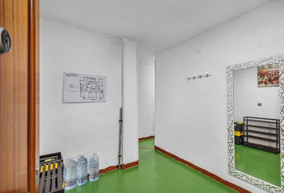 Resale - Apartment - Torrevieja - Acequion
