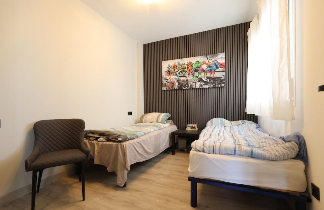 Resale - Apartment - Orihuela Costa - Aguamarina