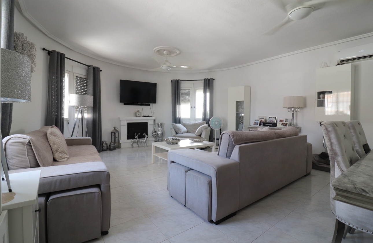 Resale - Villa - Benimar - Benimar I