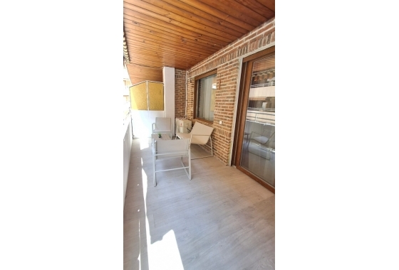 Resale - Apartment - Torrevieja - Playa Acequion