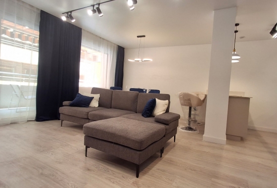 Resale - Apartment - Torrevieja - Playa Acequion