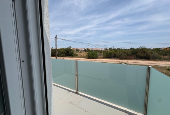 Resale - Villa - Torrevieja - La Siesta - El Salado -  Torreta