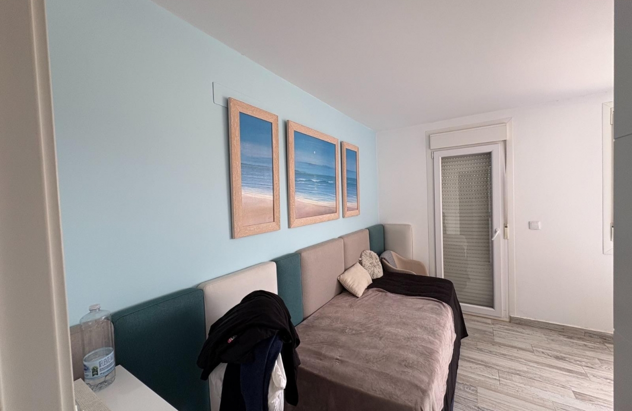 Resale - Villa - Torrevieja - La Siesta - El Salado -  Torreta