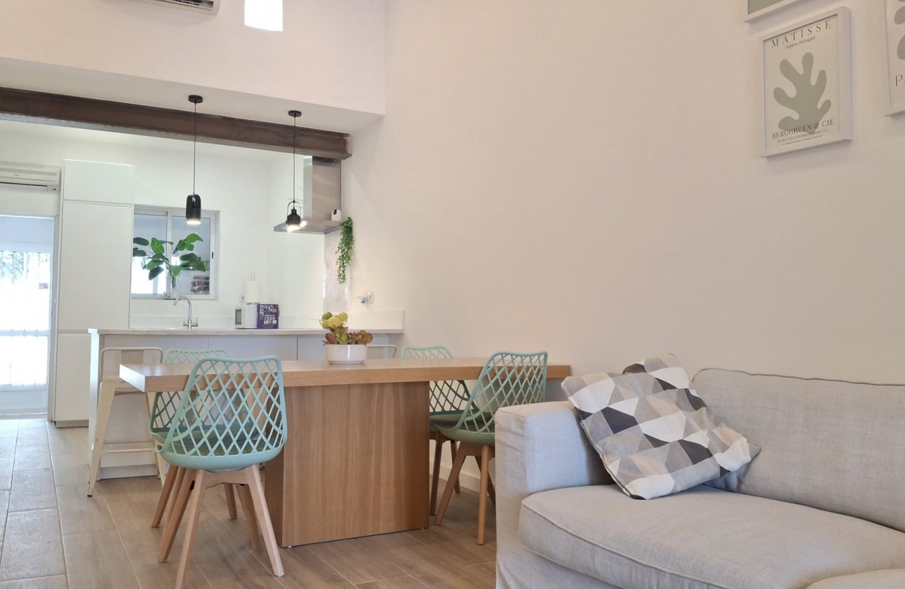 Resale - Townhouse - Orihuela - Playa Flamenca