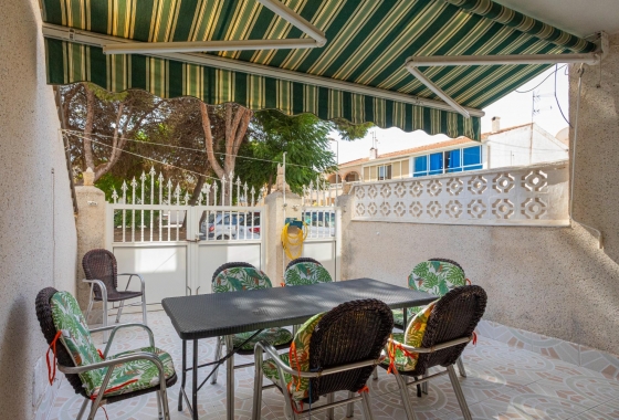 Resale - Bungalow - Torrevieja - Playa De Los Naufragos