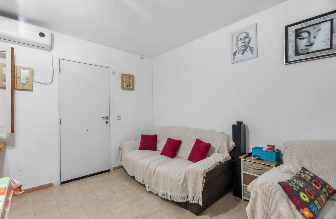 Resale - Bungalow - Torrevieja - Playa De Los Naufragos
