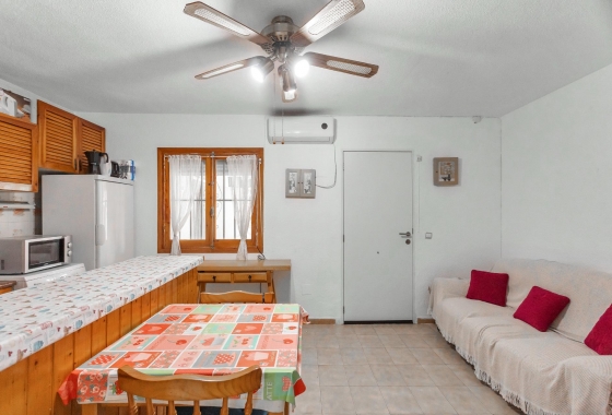 Resale - Bungalow - Torrevieja - Playa De Los Naufragos