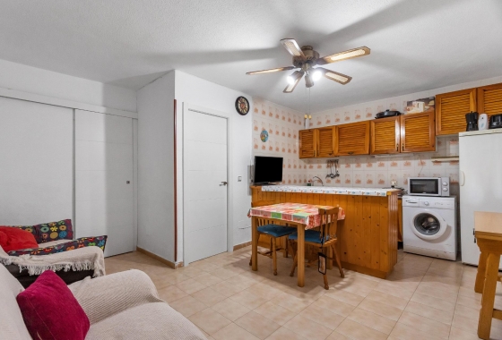 Resale - Bungalow - Torrevieja - Playa De Los Naufragos