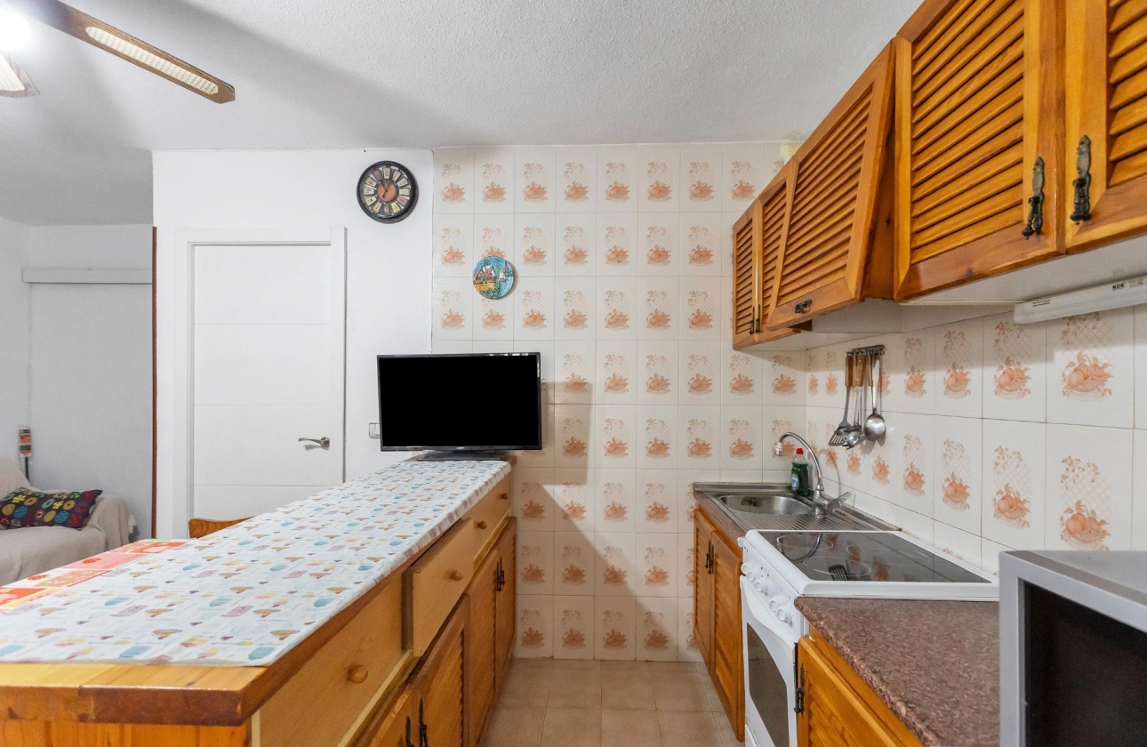 Resale - Bungalow - Torrevieja - Playa De Los Naufragos