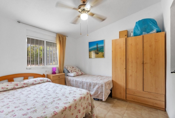 Resale - Bungalow - Torrevieja - Playa De Los Naufragos