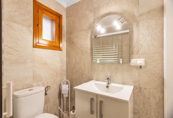 Resale - Bungalow - Torrevieja - Playa De Los Naufragos