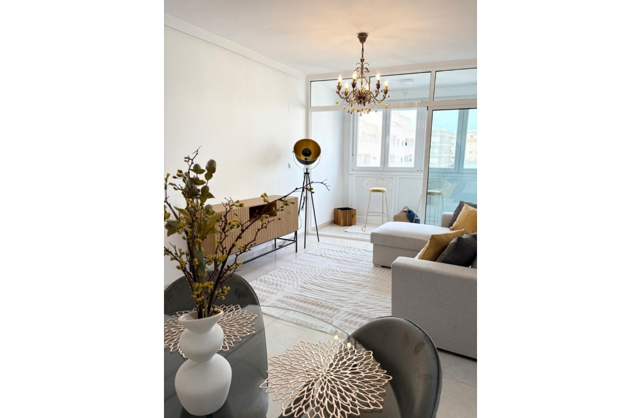 Resale - Apartment - Torrevieja
