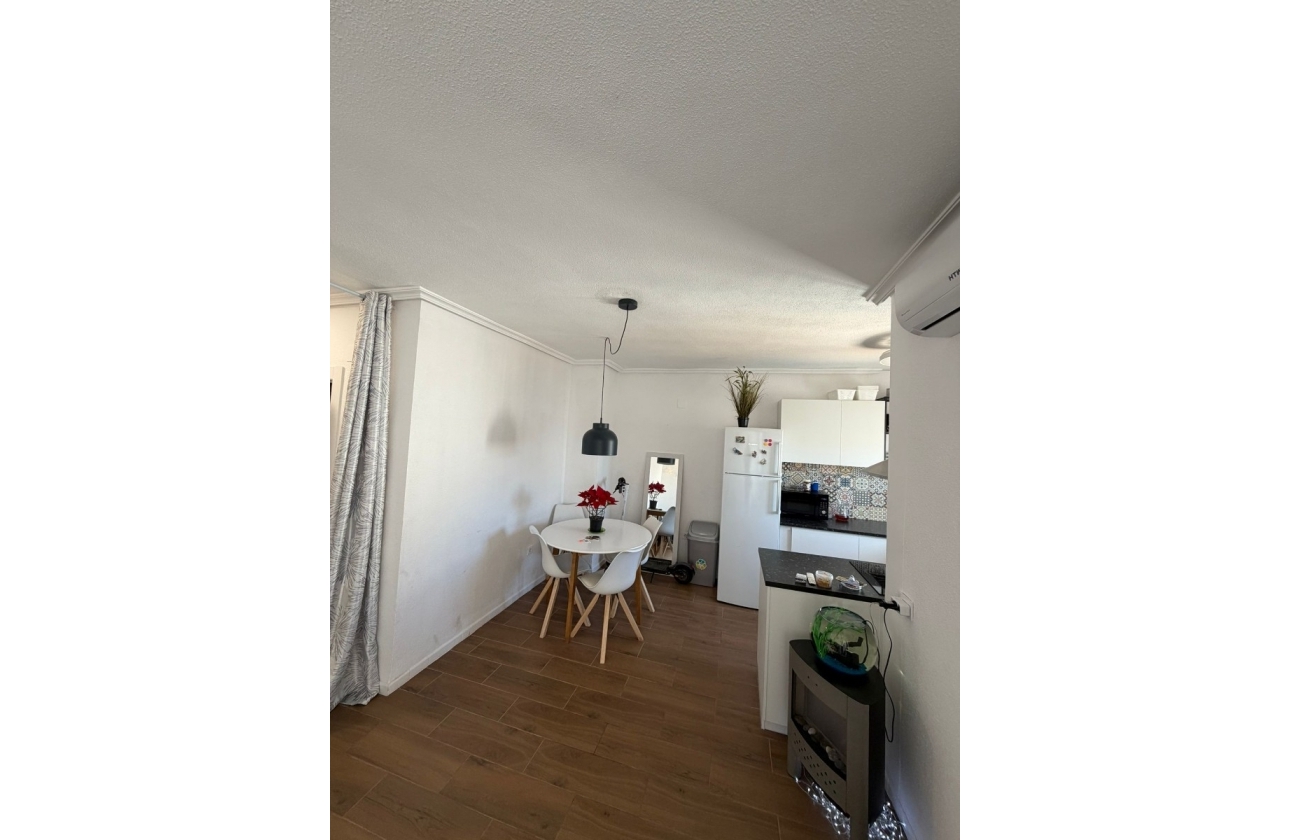 Resale - Apartment - Orihuela Costa - Punta Prima
