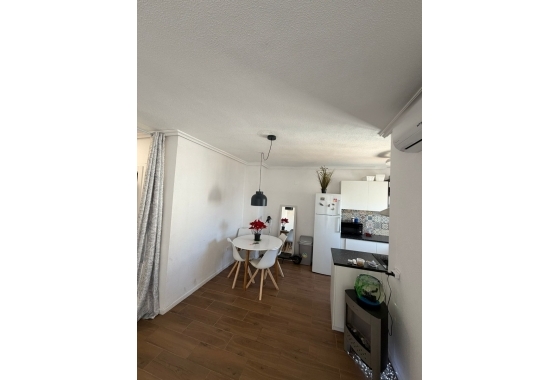 Resale - Apartment - Orihuela Costa - Punta Prima
